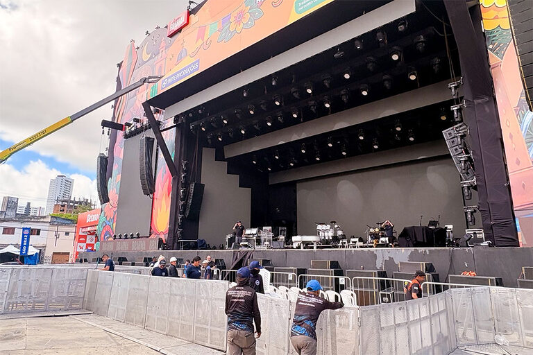 veja os preparativos para mais uma noite histórica no Parque do Povo