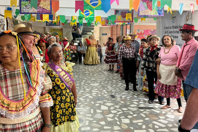 São João é celebrado em várias unidades da assistência social em Campina Grande
