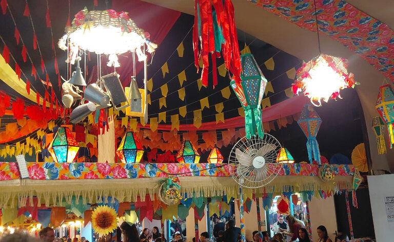 Concurso de Decoração Junina premia comerciantes no Parque do Povo
